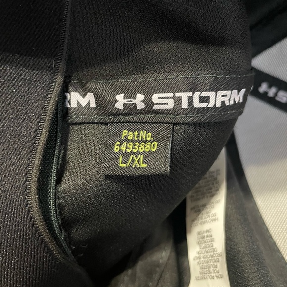 Under Armour LG/XL Black Hat with Yellow Logo - Picture 7 of 7